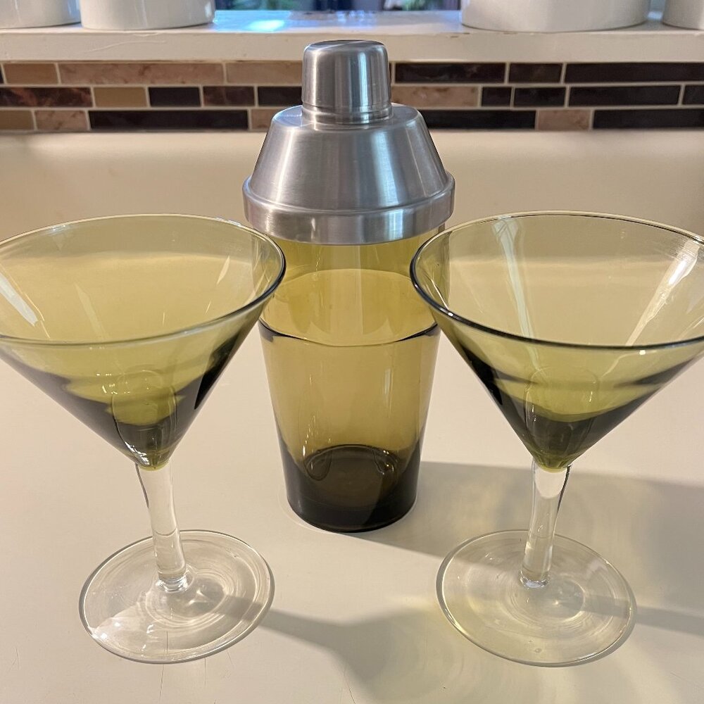 Vintage West Elm - Green Martini Set - 2 Glasses and Shaker - Never used